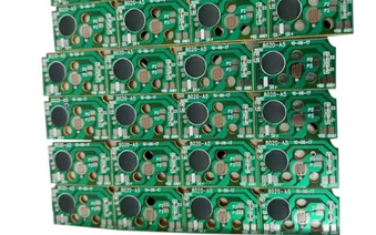 PCB線路板上面有一坨黑色的東西，你知道這是什么嗎？